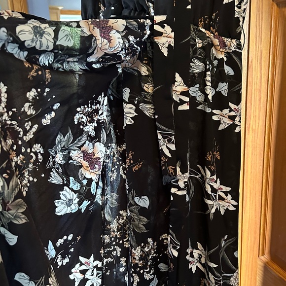 Shein floral floor length Dress with front slit NWOT - Picture 5 of 6